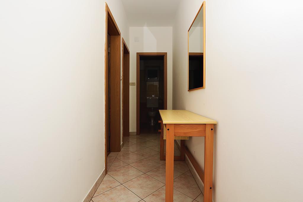 Apartments Lucija Sukošan Екстериор снимка
