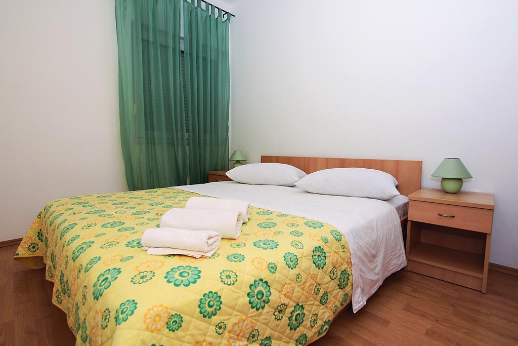 Apartments Lucija Sukošan Екстериор снимка